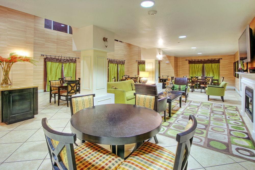 Holiday Inn Express And Suites - Tucumcari, An Ihg Hotel Buitenkant foto